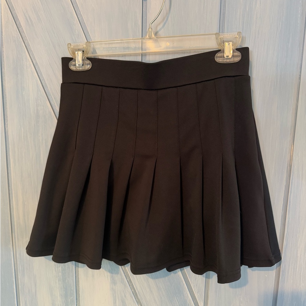 Black Mini Skater Skorts with Pleats